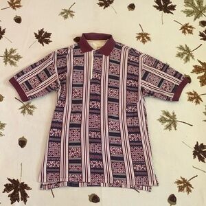 Printed men’s polo shirt with bottom side cuts on each side